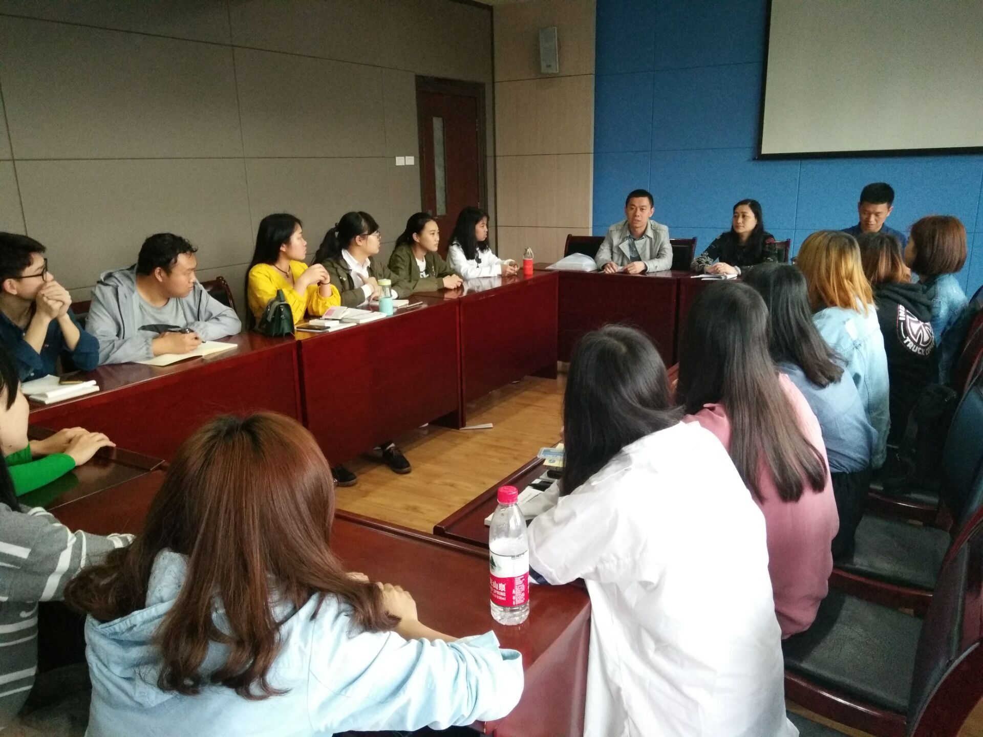 知数学堂.jpg
